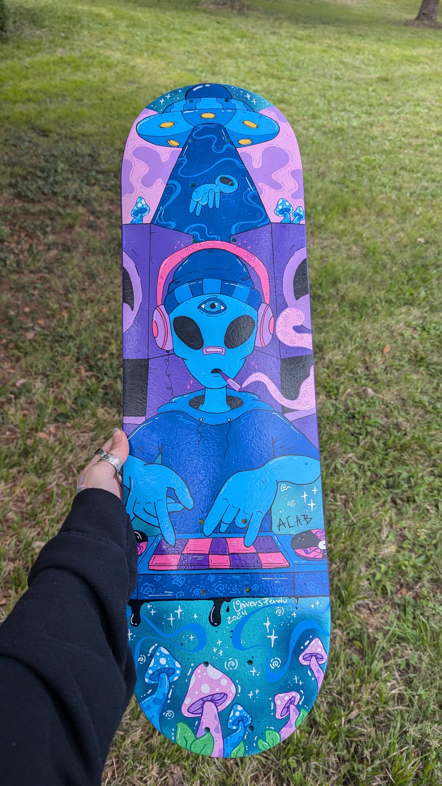 Skate Alien